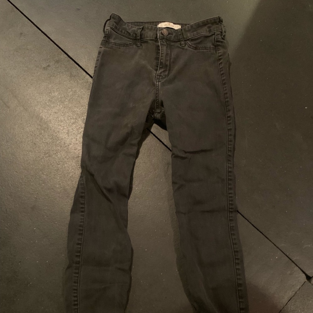 Hi-rise, black Hollister jeans